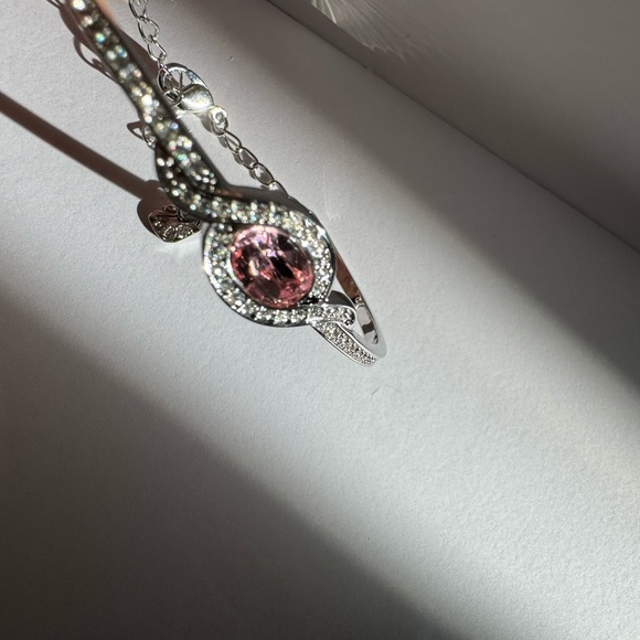 Swarovski silver tone bangle with large pink crystal - Picture 5 of 12